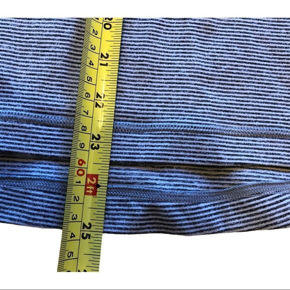 Lululemon Scoop Neck Tank - Picture 5 of 6